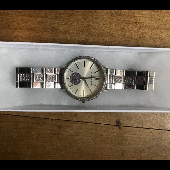 Disney Christmas 2025 Lil Rin Rin Plush Badge Red New